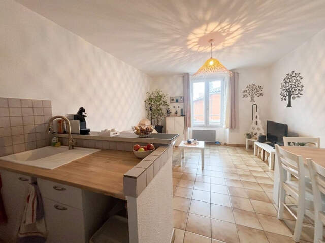 A VENDRE APPARTEMENT DE TYPE 2 DANS LE CENTRE DE MARTIGUES — photo du bien