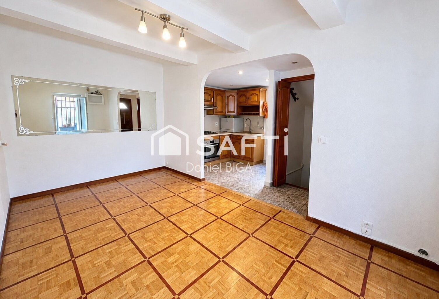 Maison de ville, quartier Le Camas — photo 1