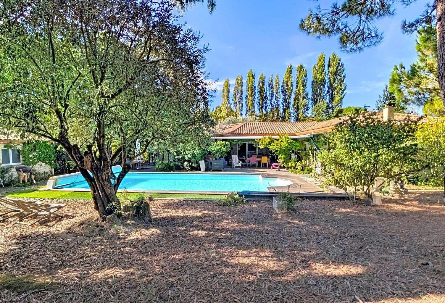 Marmande  Écrin de verdure avec piscine — photo 1