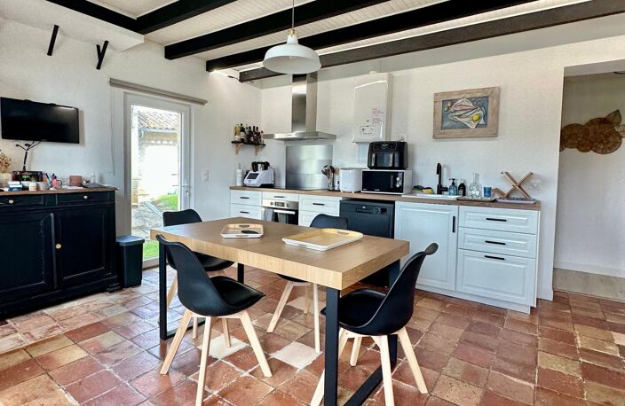 Jolie maison en pierre entièrement rénovée — photo 2