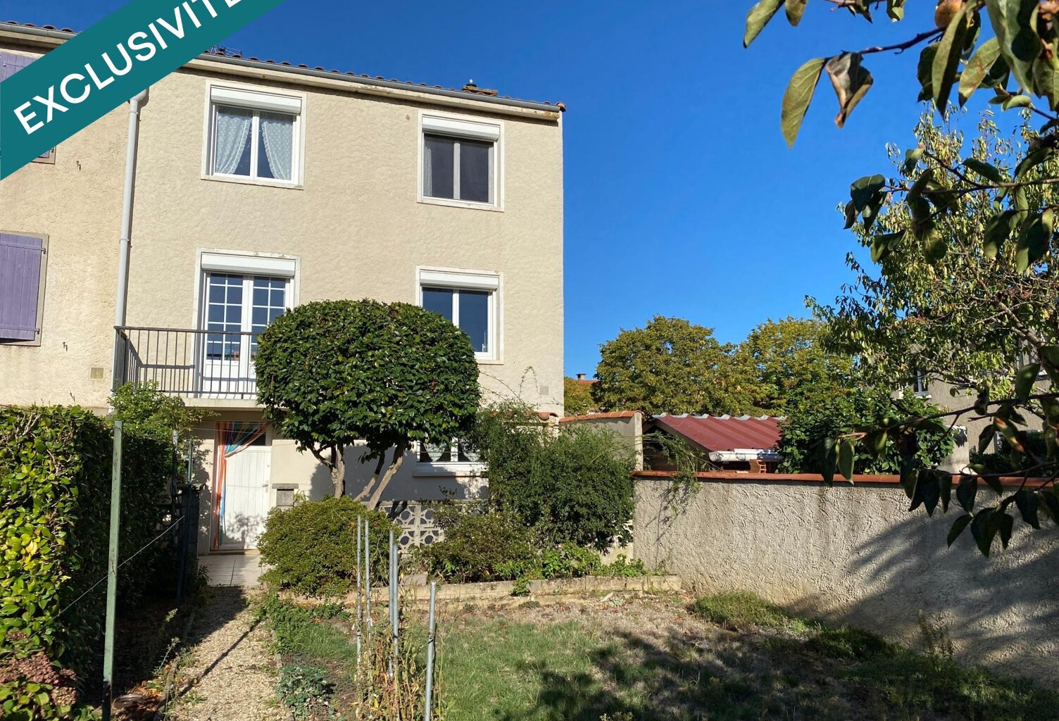 Maison de ville avec garage et jardin attenant — photo 1