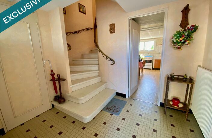 Maison de ville avec garage et jardin attenant — photo 2