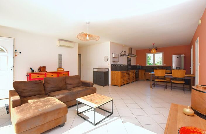 Villa récente plain-pied 100m², 3 chambres, jardin, garage — photo 3