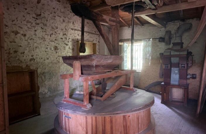 MOULIN A EAU AVEC TERRAINS AGRICOLES ET FORETS — photo 3