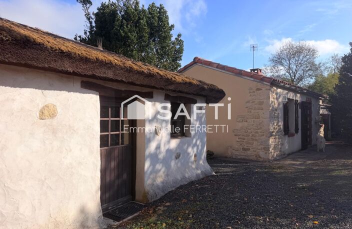 ENSEMBLE IMMOBILIER MAISON, BOURRINE, ET GRANGE 250M2 — photo 2