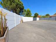 Maison familiale de plain-pied avec piscine — photo 3