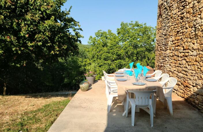 Belle maison en pierre avec vue dégagée — photo 2