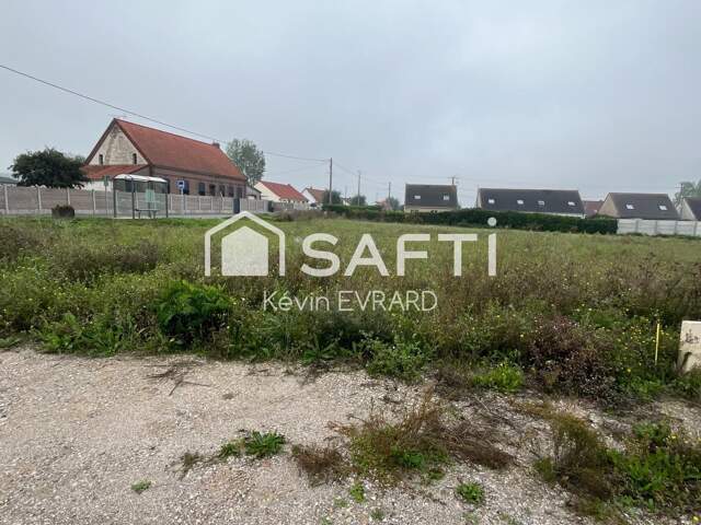 Terrain a bâtir 597m² — photo du bien