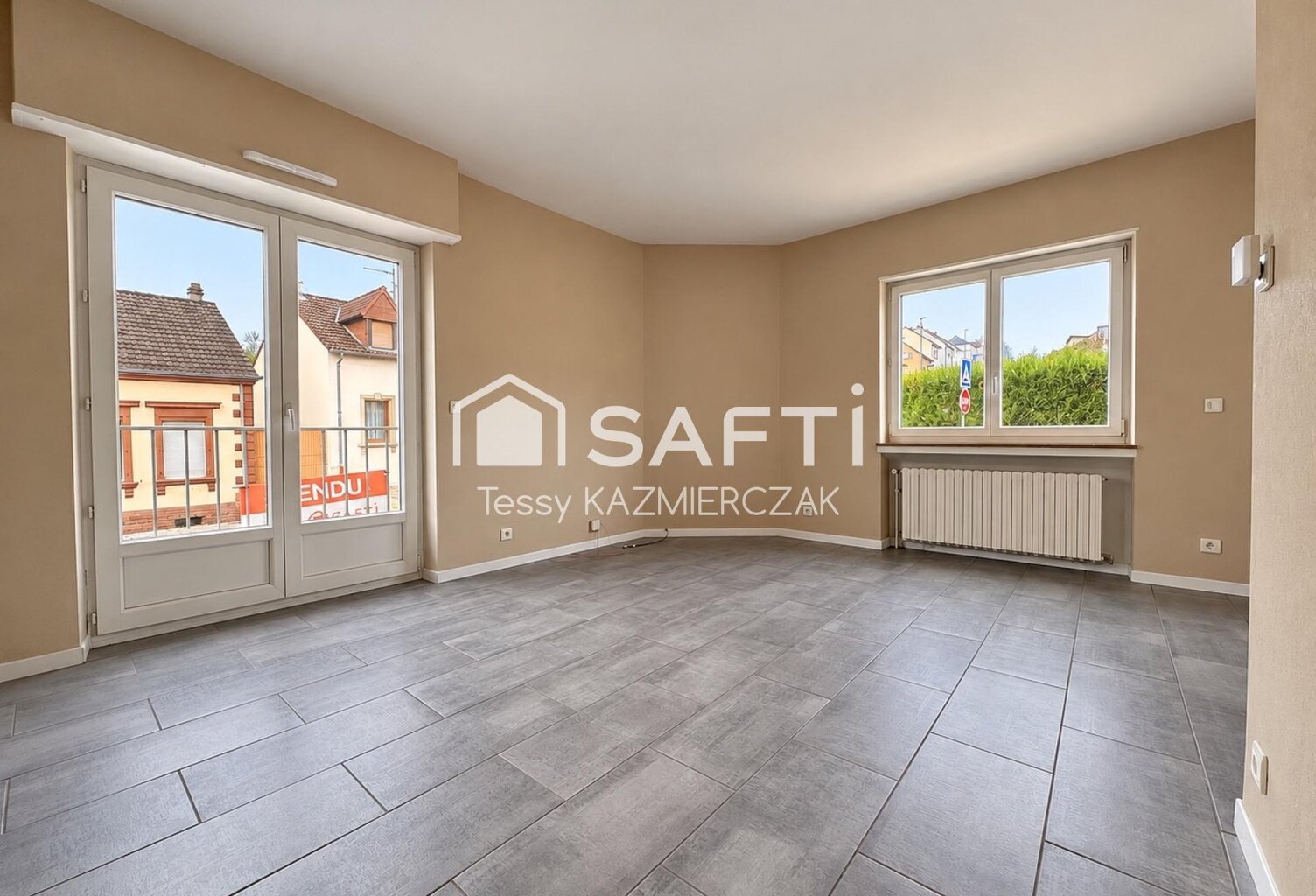 BEL APPARTEMENT LUMINEUX DE 70 m² AVEC GRANDE TERRASSE — photo 1