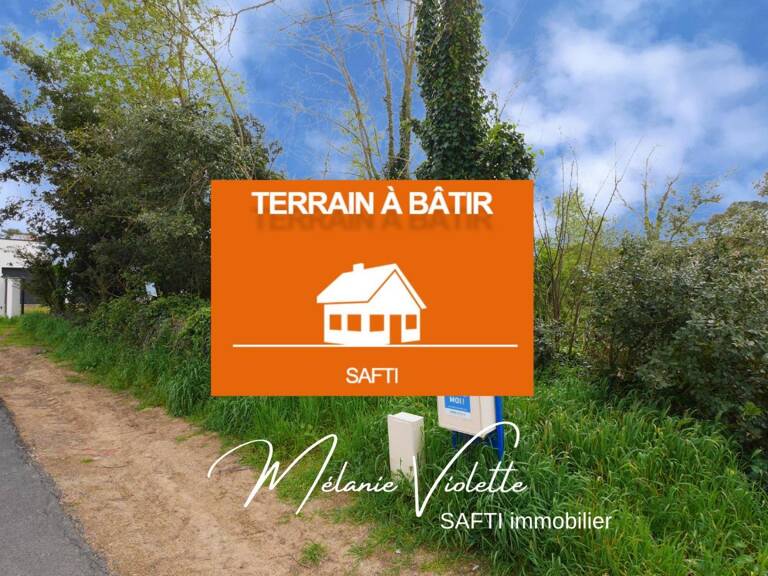 Terrain constructible et viabilisé de 846 m² à La Tranche-sur-Mer — photo 1