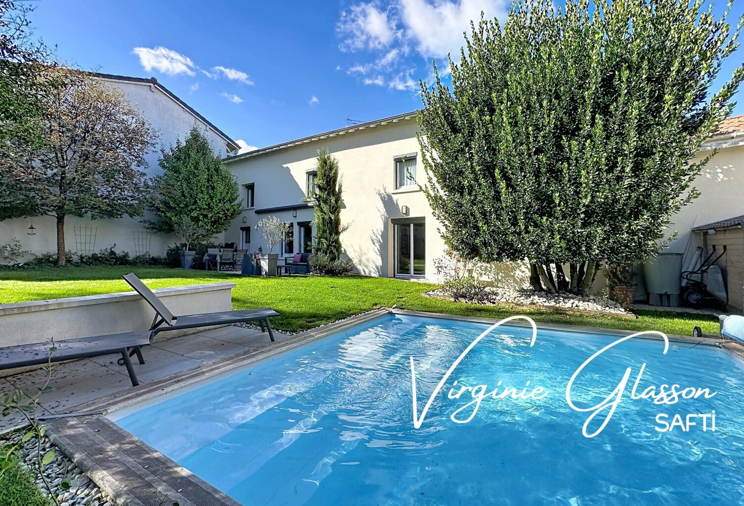 Un charme fou au coeur du village ! — photo 1