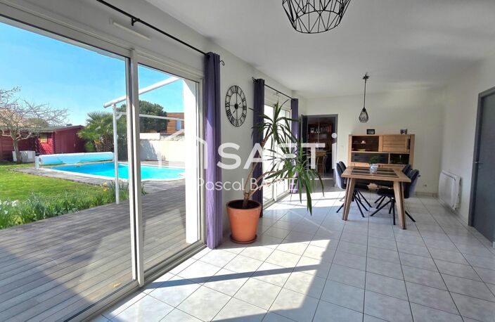 Maison familiale avec piscine, beaux volumes et jardin au calme aux Sables-d'Olonne — photo 2