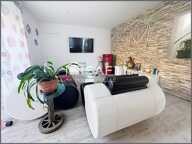 Maison atypique de 170 m² avec 3 cours, grenier aménageable et stationnement privatif — photo 3
