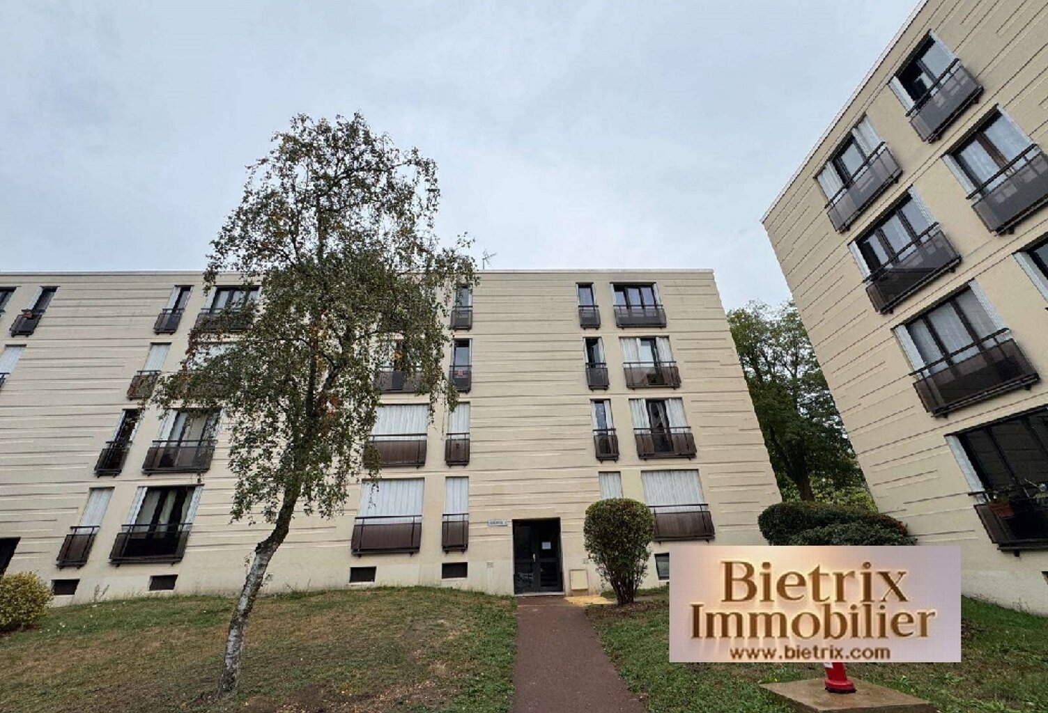 Location appartement 2 pièces 46 m² à L'Isle-Adam (95290) — photo 1