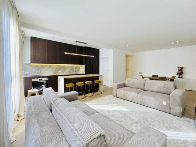 Trocadéro - 120 m2 - 3 chambres - parking inclus - refait à — photo du bien