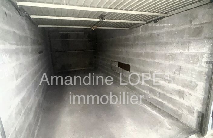 Vente Garage 15 m&sup2; — photo 2