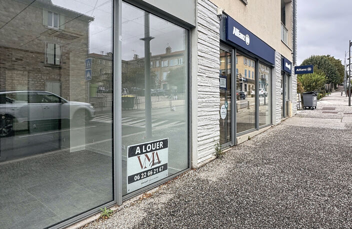 Local commercial coeur de LIMONEST — photo 2