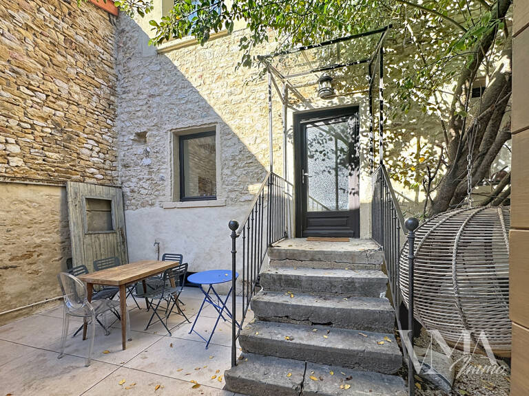 Maison de village rénovée de 95 m2 au centre de Lissieu — photo 1
