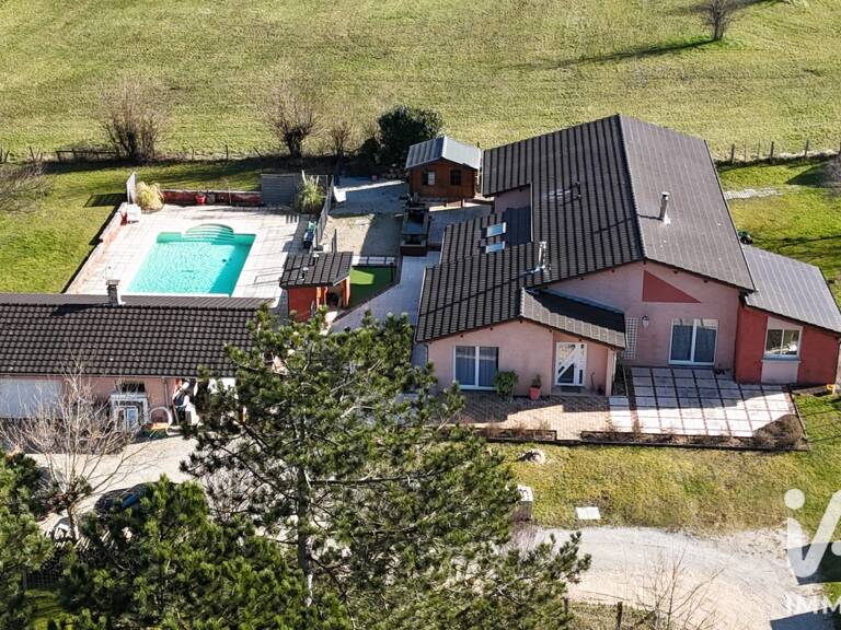 Vente Maison/villa 11 pièces — photo 1