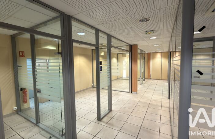 Vente Boutique/Local commercial 226 m&sup2; — photo 3