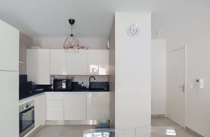 Vente Appartement 3 pièces — photo 3