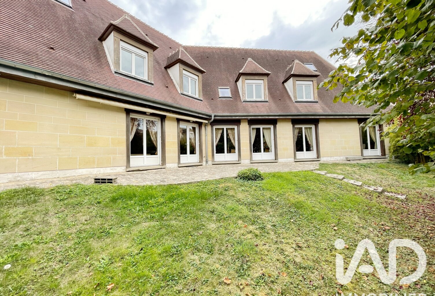 Vente Maison/villa 15 pièces — photo 1