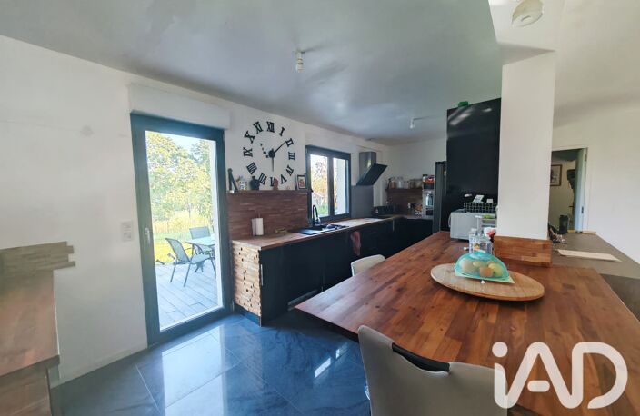 Vente Maison/villa 6 pièces — photo 2