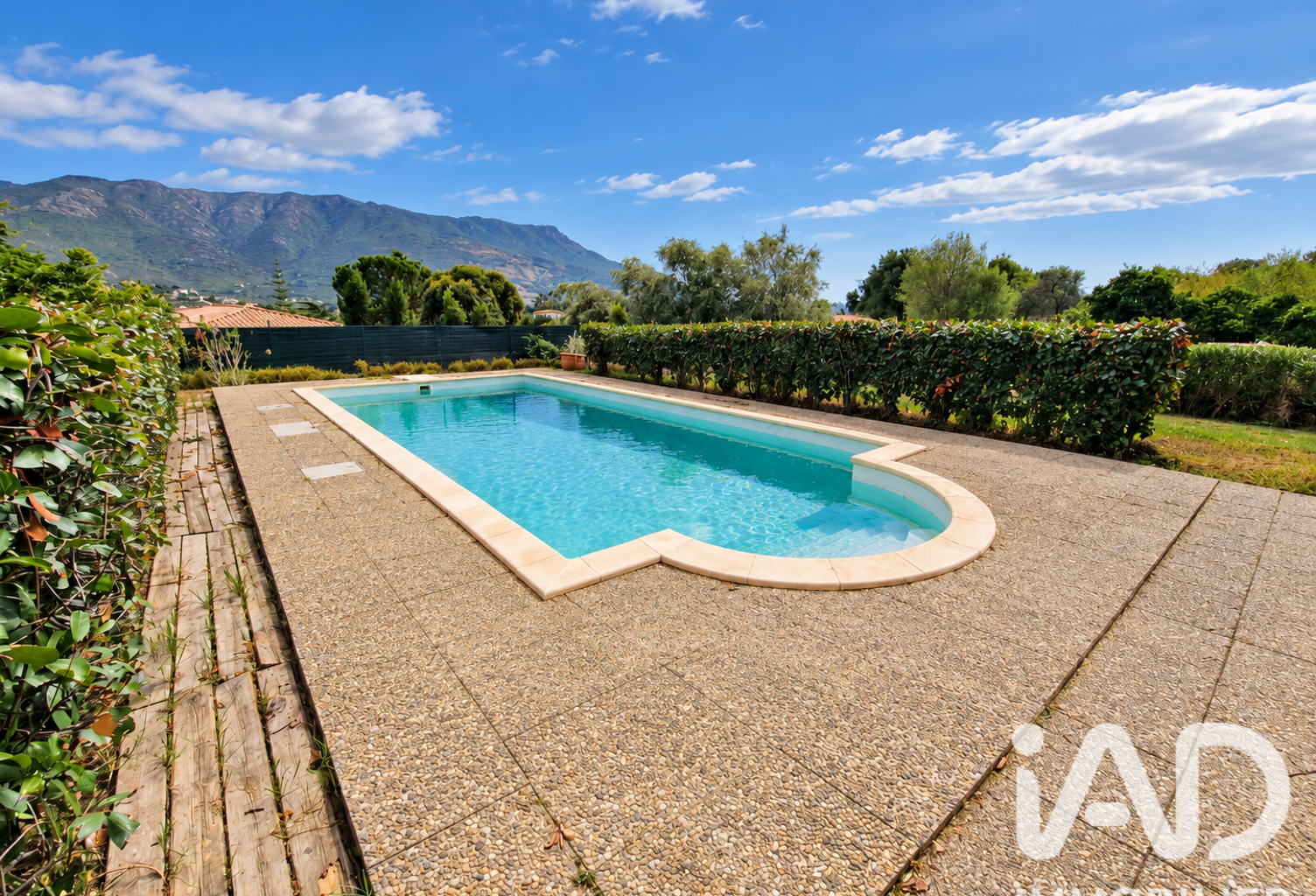 Vente Maison/villa 9 pièces — photo 1
