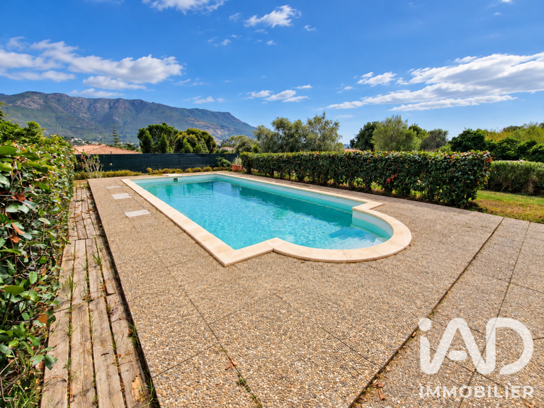 Vente Maison/villa 9 pièces — photo 1