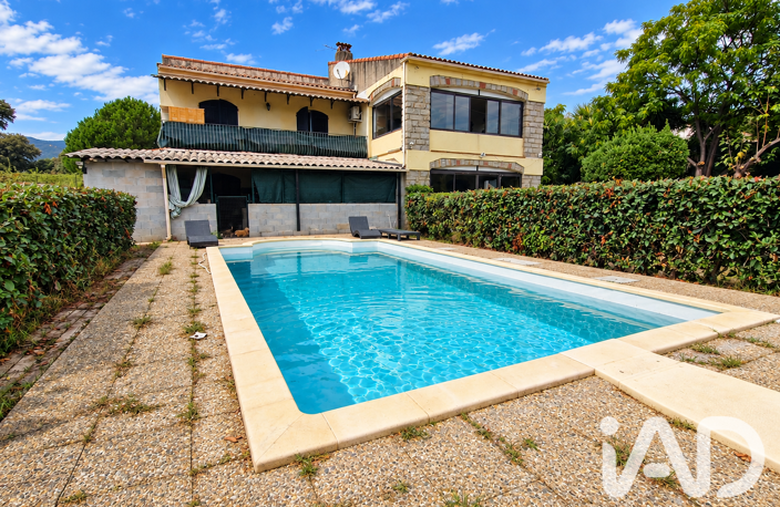 Vente Maison/villa 9 pièces — photo 2