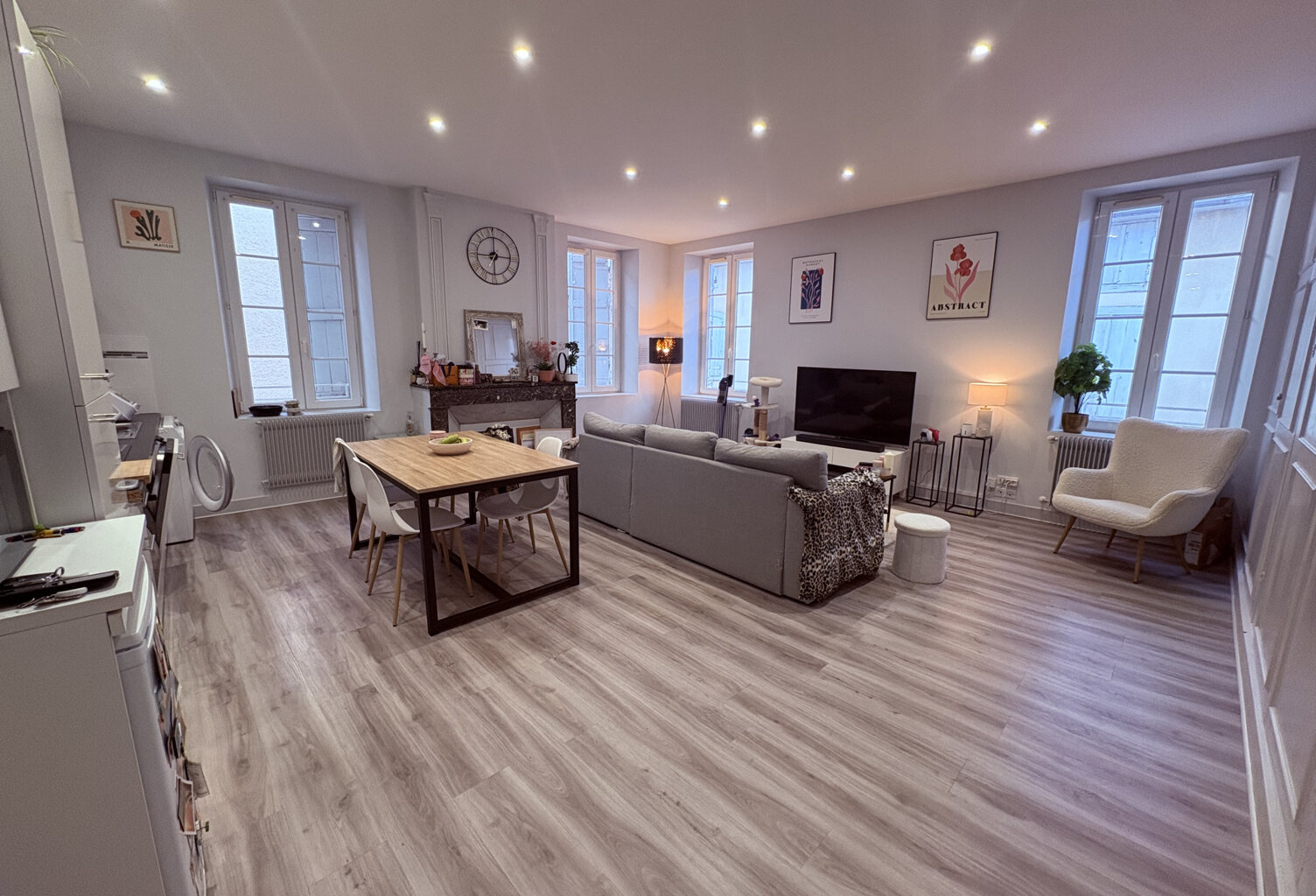 AGEN - APPARTEMENT - 69.44 m2 - 2 PIECES — photo 1