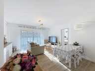 GOLFE JUAN - BEL APPARTEMENT 4 PIÈCES RÉNOVÉ AVEC TERRASSE, PARKING ET CAVE — photo 2