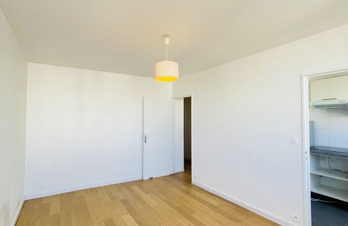 Vente Appartement 1 pièce — photo 2