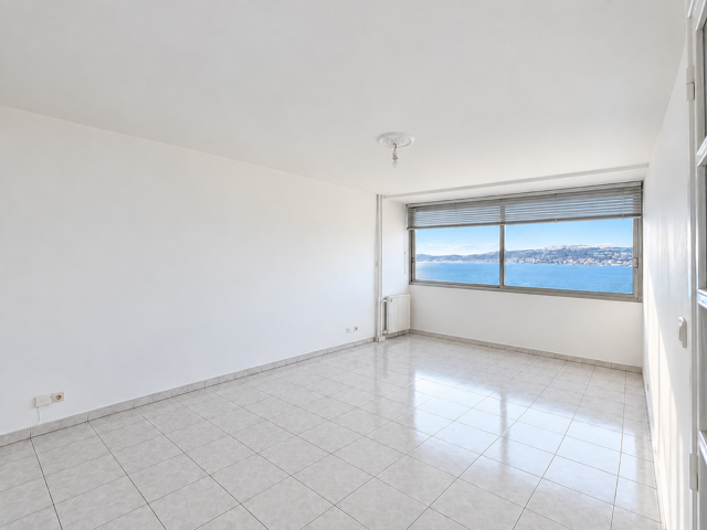 VENTE TYPE 3 VUE MER-PARKING ET CAVE — photo du bien