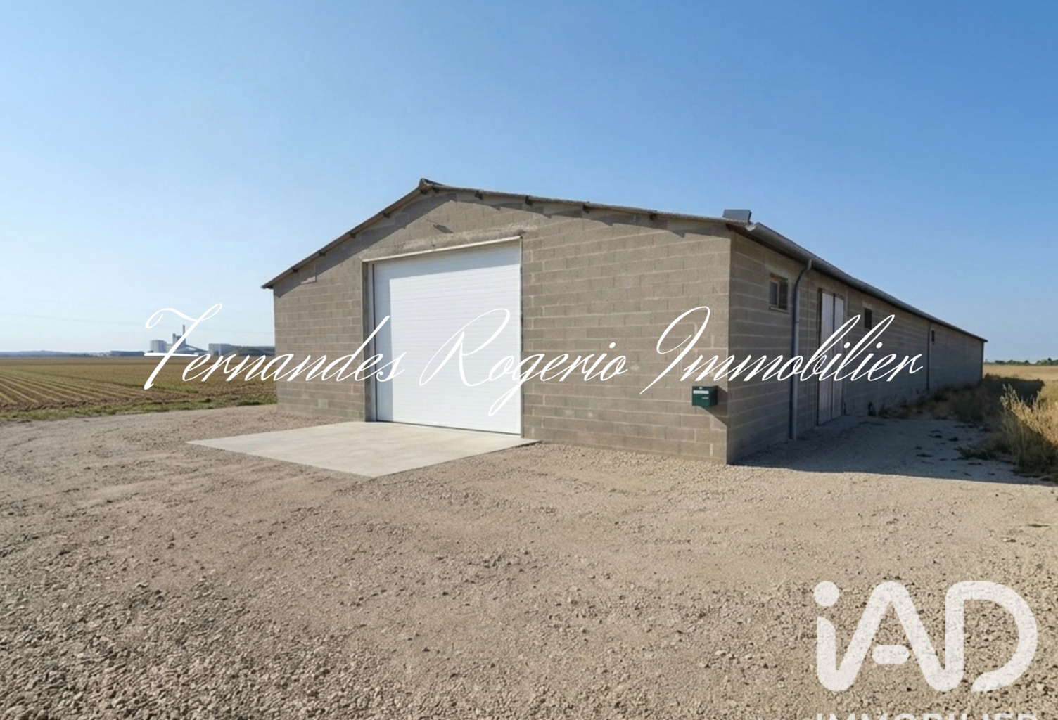 Vente Boutique/Local commercial 350 m&sup2; — photo 1