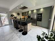 Vente Maison/villa 9 pièces — photo 2