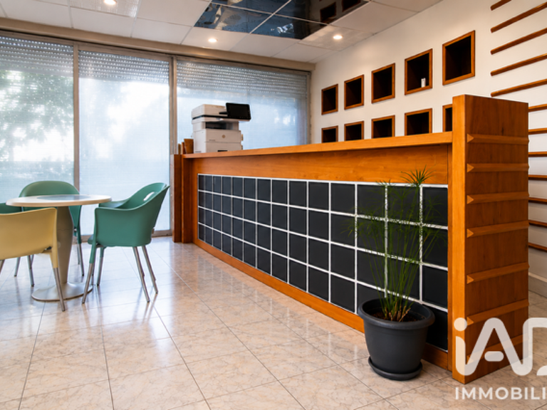 Vente Boutique/Local commercial 45 m&sup2; — photo 1