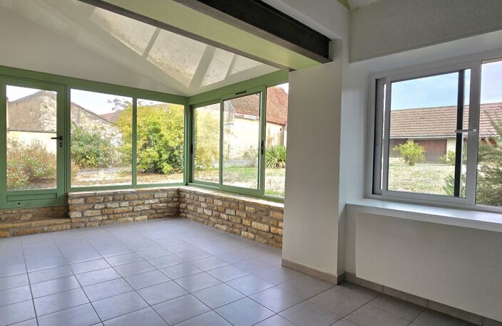 Vente Maison de ville 4 pièces — photo 2