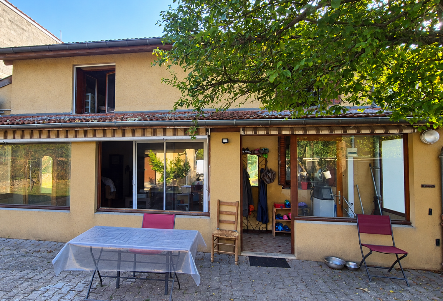 Maison de village à 45 minutes de Lyon. Saint-Barthélemy-de- — photo 1