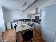 EXCLUSIF APPARTEMENT MEUBLE DEUX CHAMBRES, UN BUREAU PARKING FERME AU CENTRE DE SAUVE — photo 4