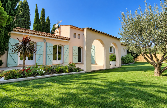 VALESCURE   VILLA AU SEIN D’UN DOMAINE SÉCURISÉ AVEC PISCINE — photo 2