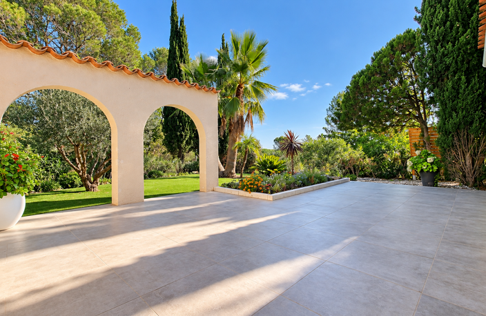 VALESCURE   VILLA AU SEIN D’UN DOMAINE SÉCURISÉ AVEC PISCINE — photo 5