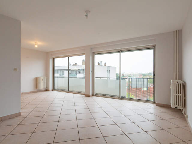 Appartement T4 75 m2 avec balcon, cave et parking couvert, avenue Victor Hugo, 26000 VALENCE — photo du bien