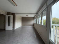 A VENDRE LE MANS LES MAILLETS APPARTEMENT DE TYPE 3 AVEC CAV — photo 3