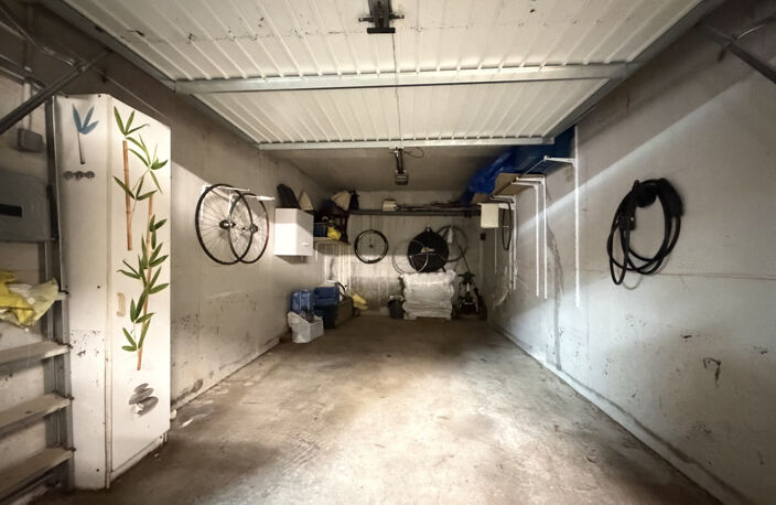 GARAGE EN SOUS SOL 15 M2 LA VALETTE DU VAR — photo 2