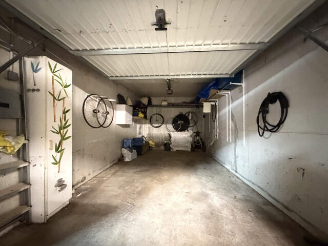 GARAGE EN SOUS SOL 15 M2 LA VALETTE DU VAR — photo du bien