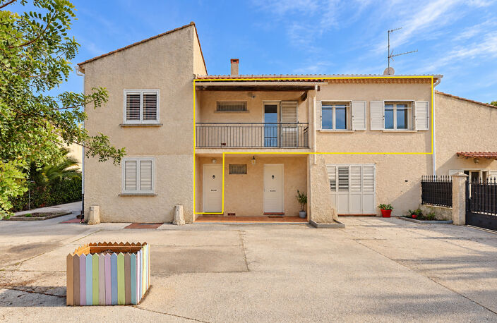 T4 DE 87.5 M2 AVEC TERRASSE, GARAGE ET PARKING PRIVATIF ! — photo 2
