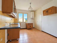 T4 DE 87.5 M2 AVEC TERRASSE, GARAGE ET PARKING PRIVATIF ! — photo 4