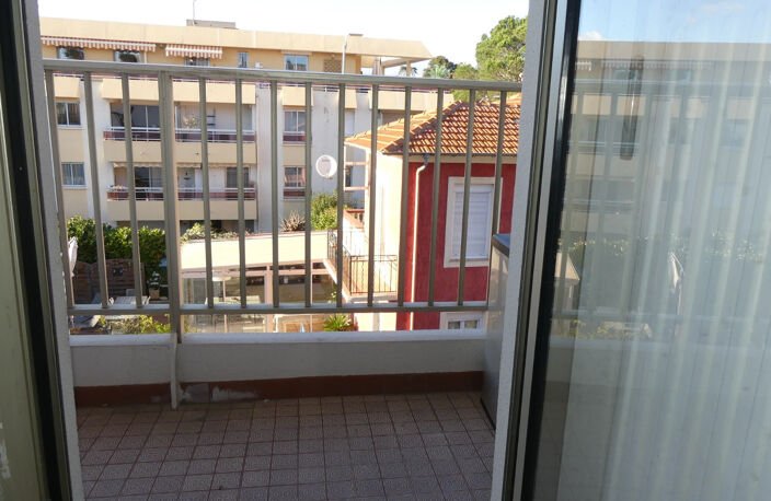 NICE OUEST - SAINTE MARGUERITE - STUDIO - TERRASSE - CAVE — photo 4