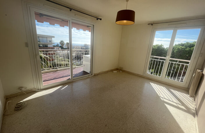 NICE OUEST - 4 PIECES PRINC. - VIDE - CAVE - GARAGE — photo 4